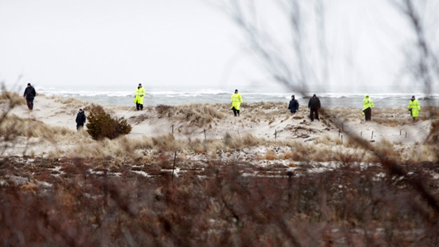 Beach Human Remains_Hers